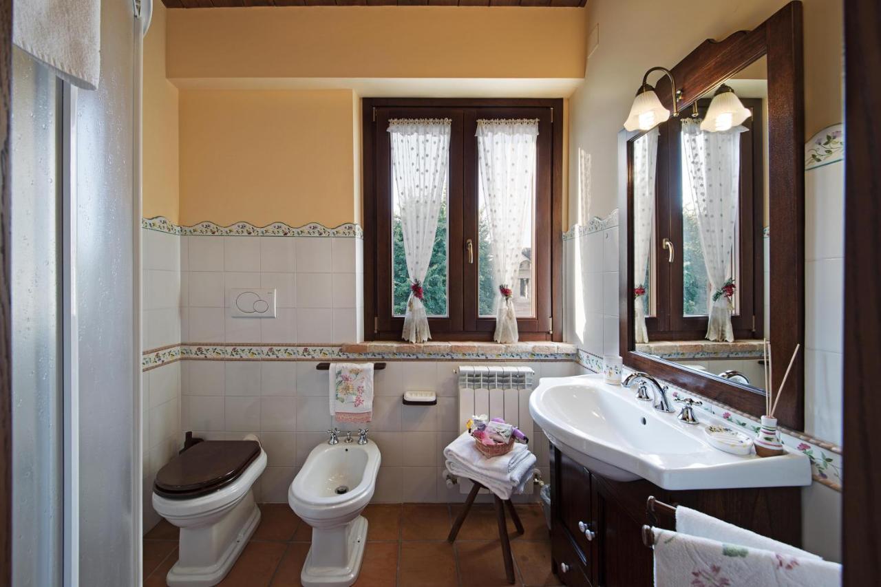 Agriturismo Le Castella Bed & Breakfast Потенца Пичена Екстериор снимка